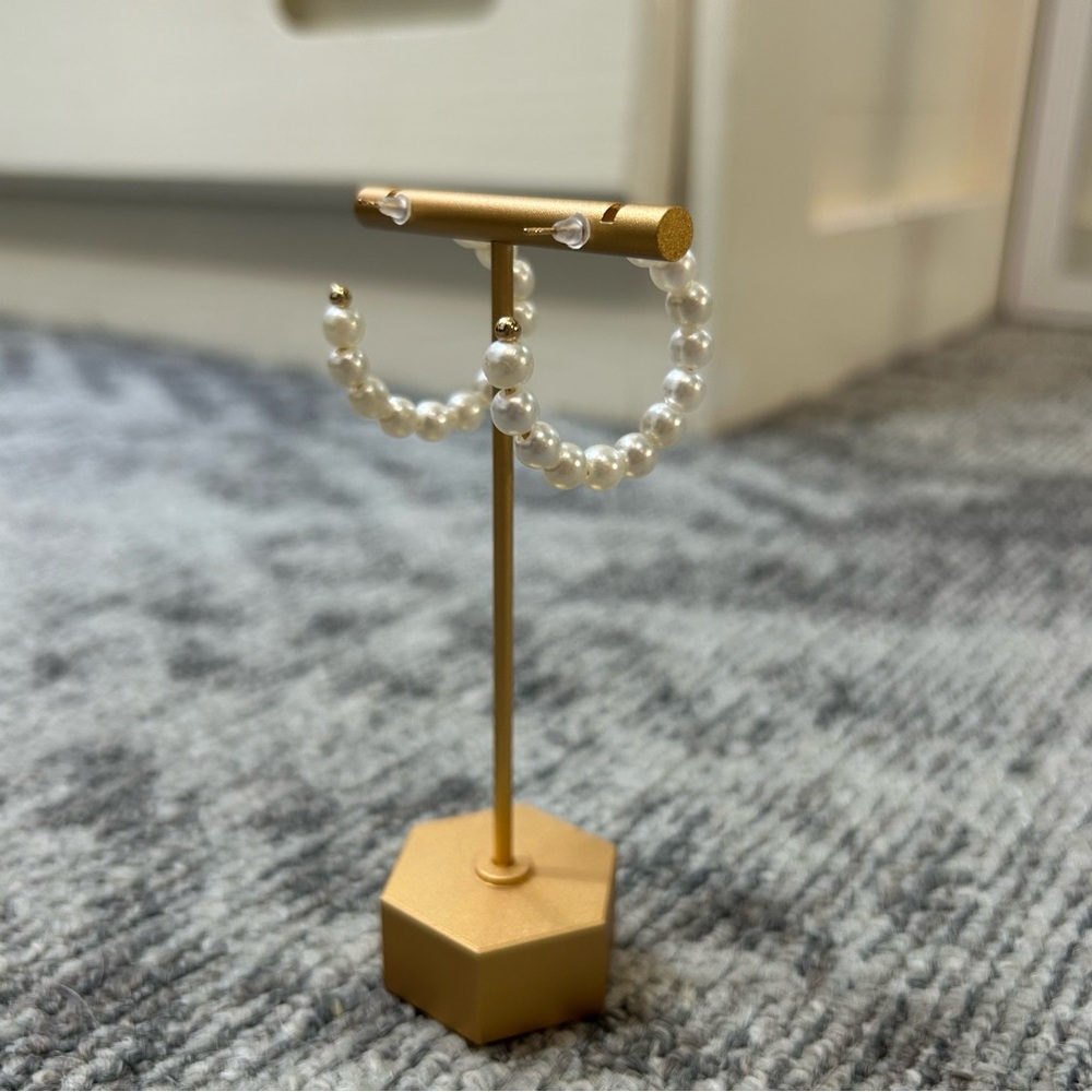Elegant Pearl Gold Hoop Earrings✨ - Picture 3 of 5